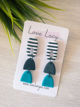 Load image into Gallery viewer, Stacey girl