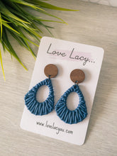 Load image into Gallery viewer, Pyper Fan Dangle