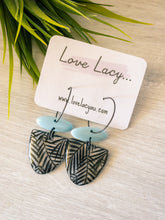 Load image into Gallery viewer, Areca Palms - Black