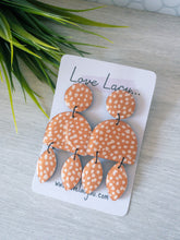 Load image into Gallery viewer, Julia