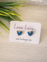 Load image into Gallery viewer, Vida Hearts Gold