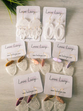 Load image into Gallery viewer, Areca Palms - White