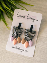 Load image into Gallery viewer, Areca Palms - Black