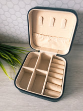 Load image into Gallery viewer, Travel Case