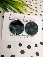 Load image into Gallery viewer, Cheetah Studs - Solid Colour