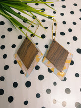 Load image into Gallery viewer, Alice