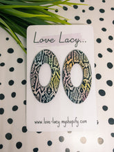 Load image into Gallery viewer, Lucy