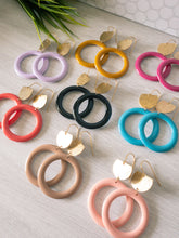 Load image into Gallery viewer, Angie Circles