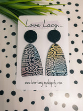 Load image into Gallery viewer, Lucy