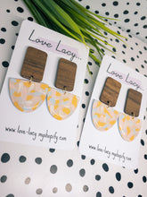 Load image into Gallery viewer, Alice