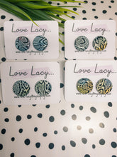 Load image into Gallery viewer, Lucy