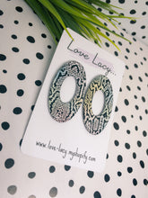 Load image into Gallery viewer, Lucy