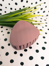 Load image into Gallery viewer, Wave Clips