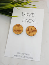 Load image into Gallery viewer, Leather Maxi Studs