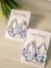 Load image into Gallery viewer, Christmas Gypsy Dangles
